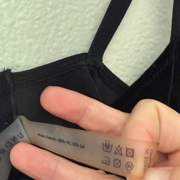 UNDRESS CODE Strong Attitude Black Velvet Top - Picture 6 of 7